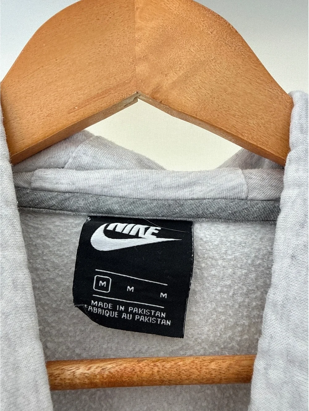 Nike Funnel Neck Hoodie Womens M Cream Pullover Fleece Athleisure Sweatshirt